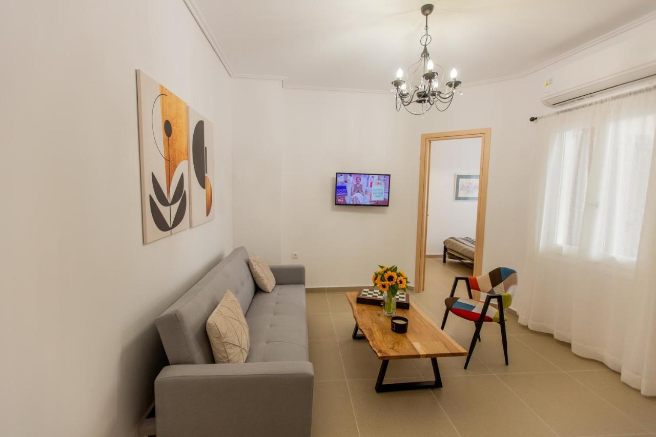 Costos Condos New 10B 2 Bedrooms Condo نافبكْتوس المظهر الخارجي الصورة