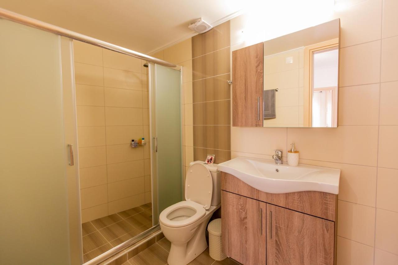 Costos Condos New 10B 2 Bedrooms Condo نافبكْتوس المظهر الخارجي الصورة